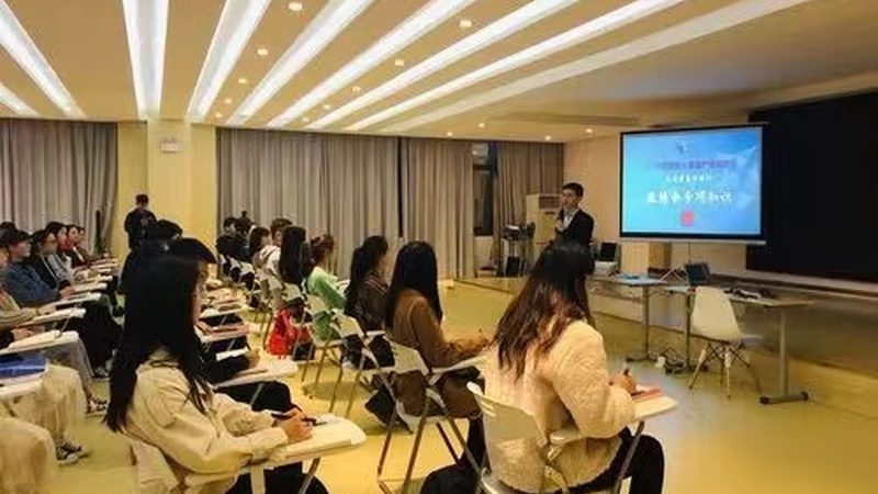 书法培训加盟，利润几何？揭秘行业盈利密码**
